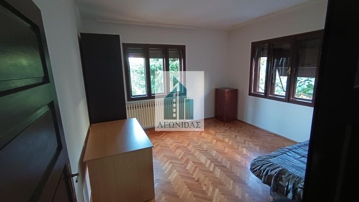 3.0 stan u kući, u blizini DIF-a