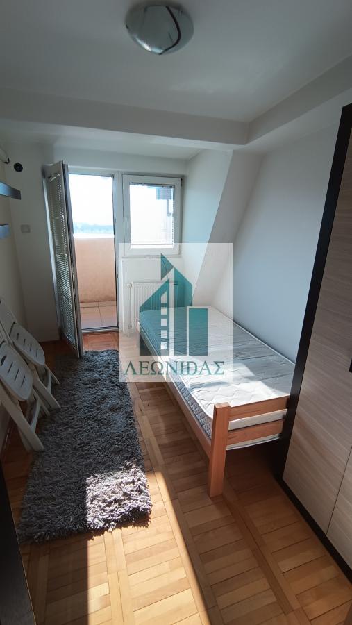 2.5 stan na odličnoj lokaciji, uži centar grada