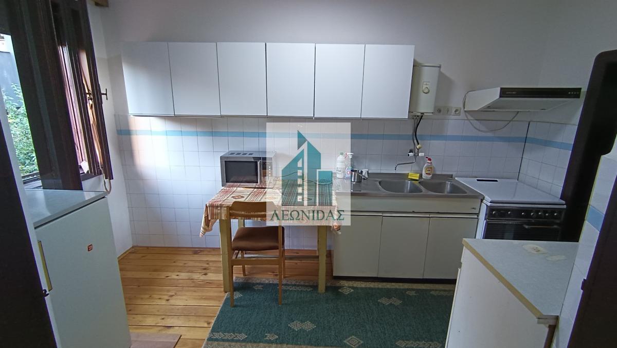 3.0 stan u kući, u blizini DIF-a