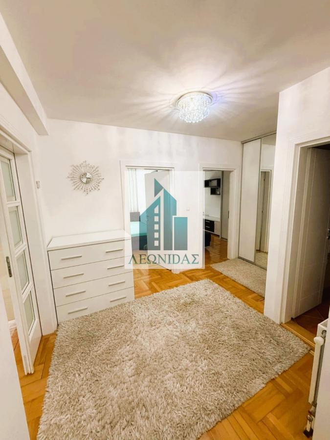 3.0 stan Bulevar Nemanjića