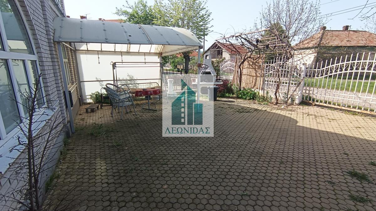 Prelepa porodična kuća na 10km od Niša, Trupale