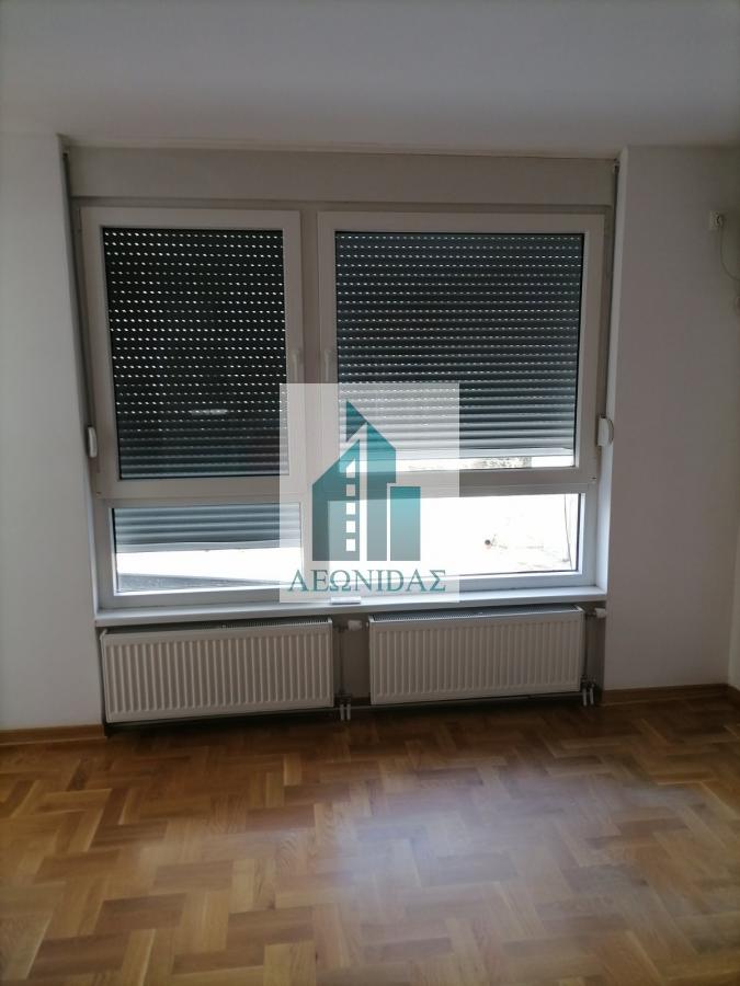 2.0 stan u novoj zgradi na Paliluli