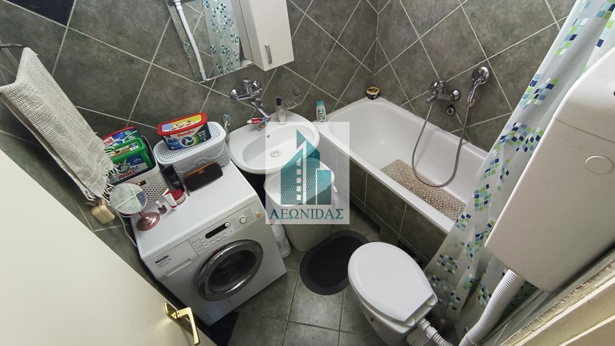 Sjajna ponuda! Renoviran 2.5 stan, 51.5m2, kod Medicinskog fakulteta!