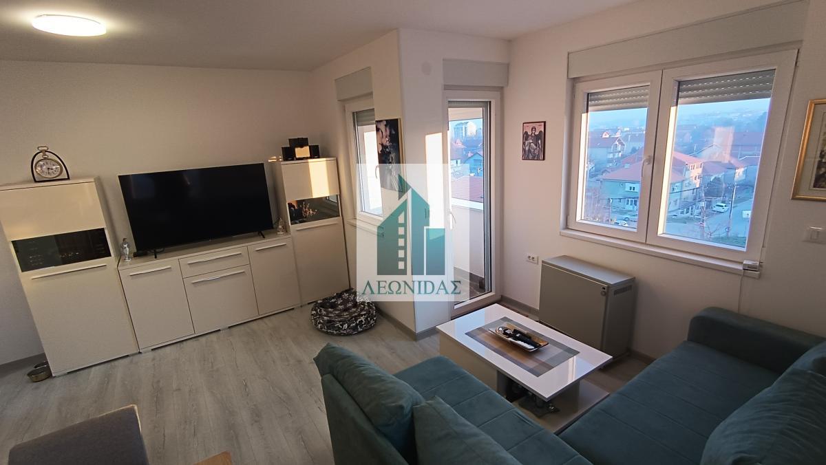 Prelep 1.5 stan, 47m2 i terasom od 47m2, Pantelej