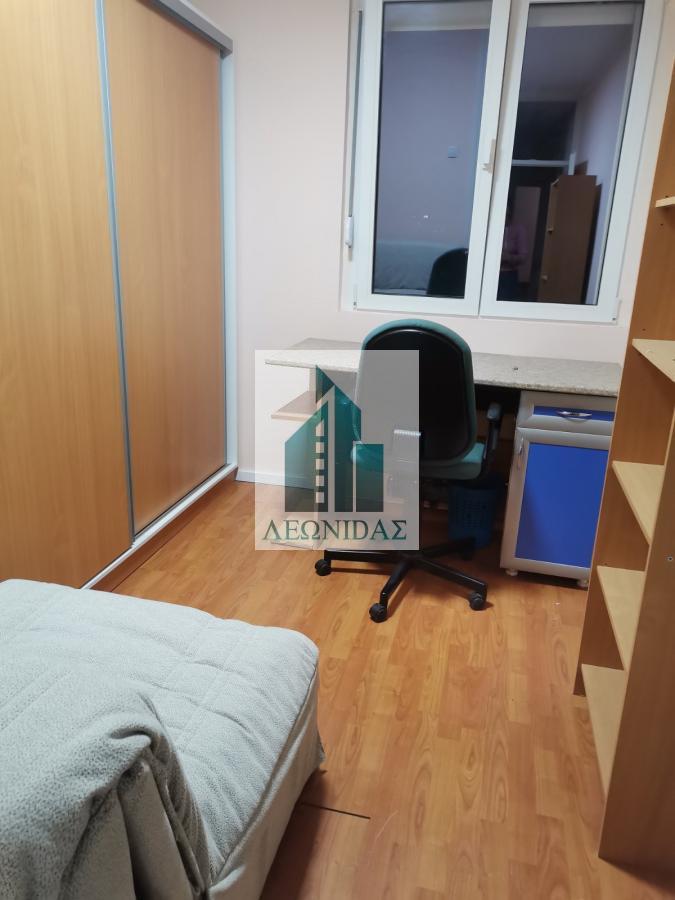 2.5 stan kod Delta Planeta, na Bulevaru Nemanjića