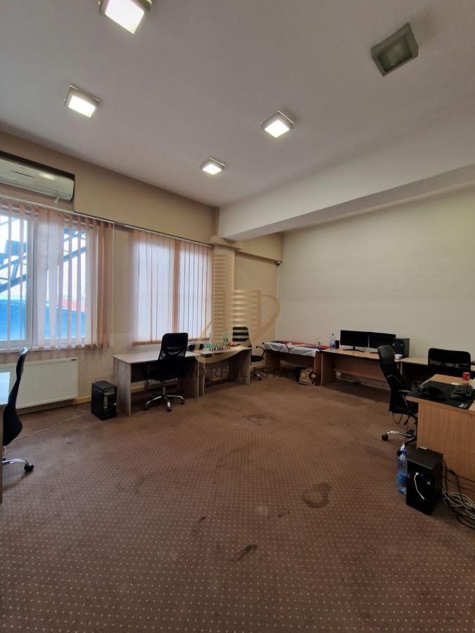 Poslovni prostor od 690m2