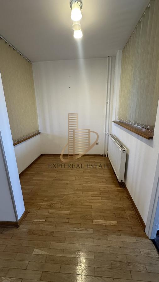 Dvoiposoban stan kod Arene, pogodan za poslovni prostor ili stanovanje