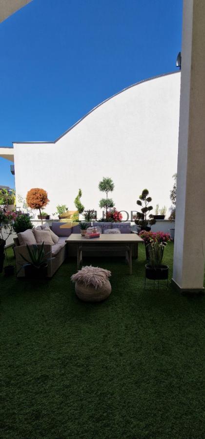 Za prodaju 4,0 stan od 145m2 - Telep