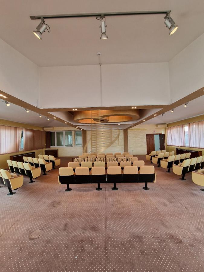 Poslovni prostor 1150m2 Novo Naselje