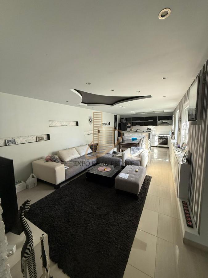 Izdavanje 1-etažne 3,0 kuće od 130m2