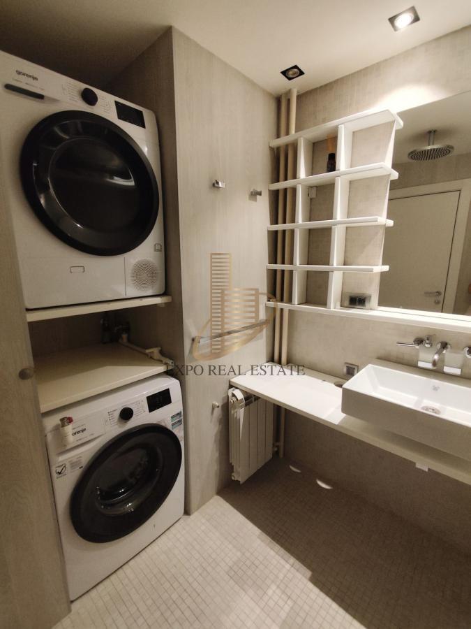 Izdavanje 4,0 stan od 120m2 Limanska pijaca