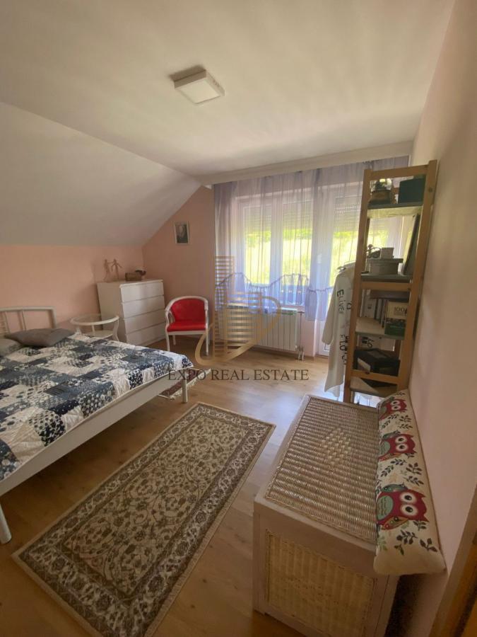 Prodaja,kuća na Kosmaju 355m2