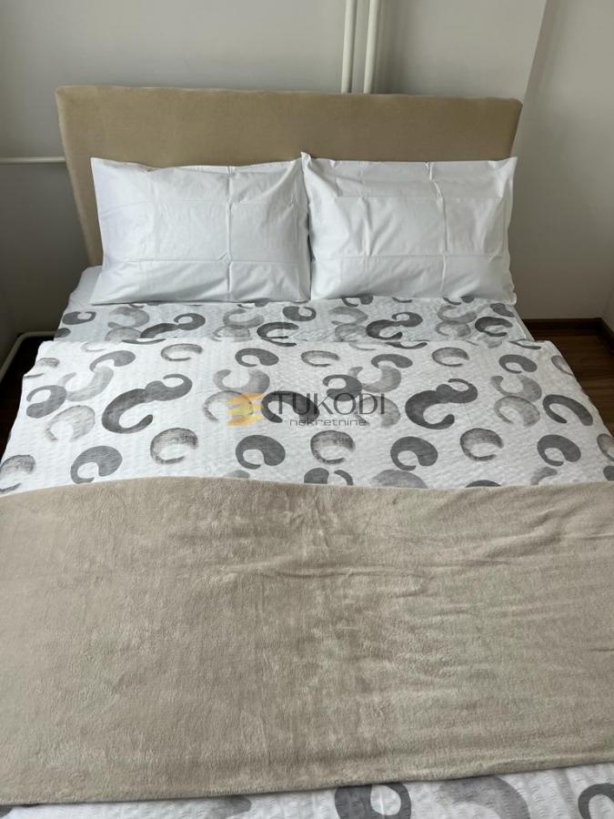 Izdavanje 1,5 stan od 38m2 Bulevar Oslobođenja