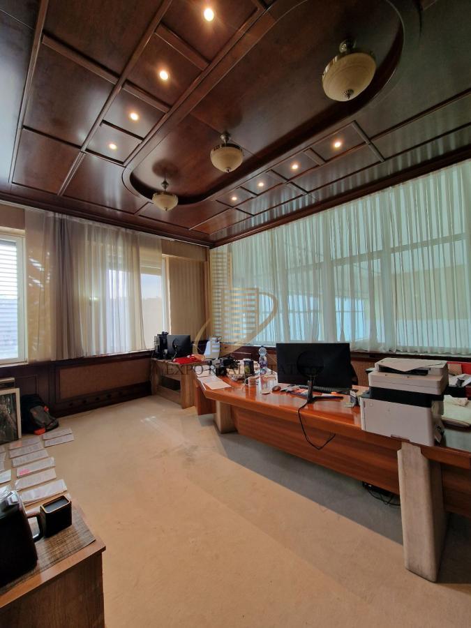 Poslovni prostor od 690m2