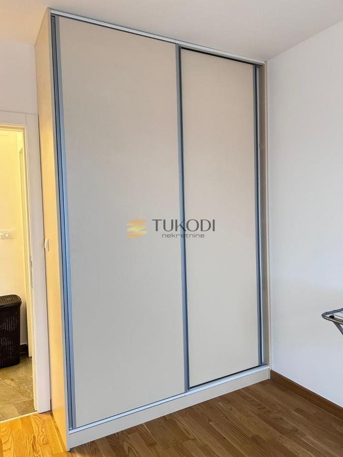 3,0 stan od 58m2 namešeten