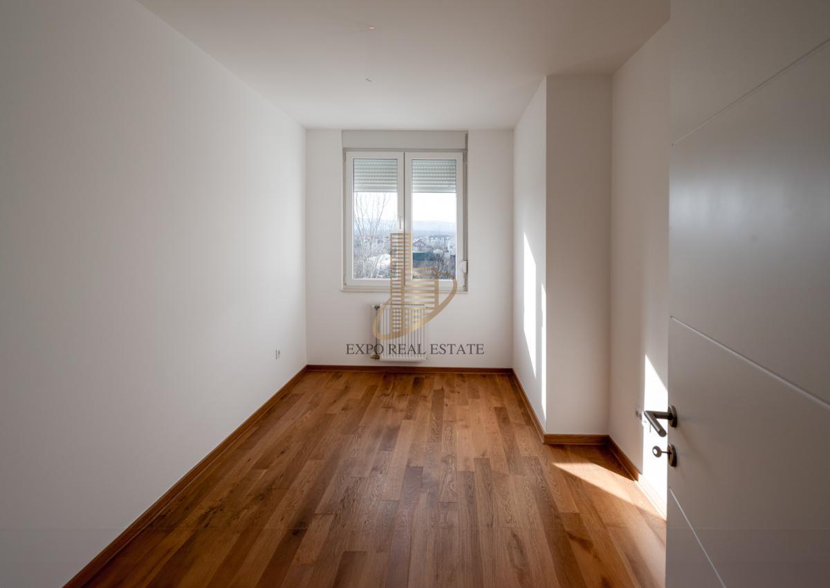 Prodaja 4,0 stan od 92,5m2 Telep