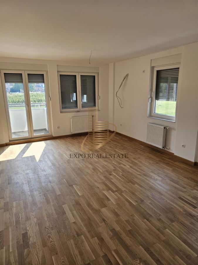 Garden Hill, 4,0 stan od 76m2 Sremska Kamenica