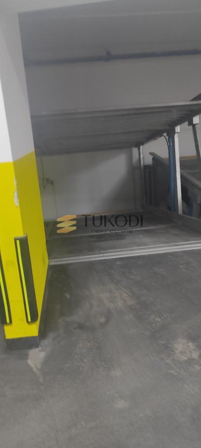 Izdaje se garaža u Knez Miletinoj ulici