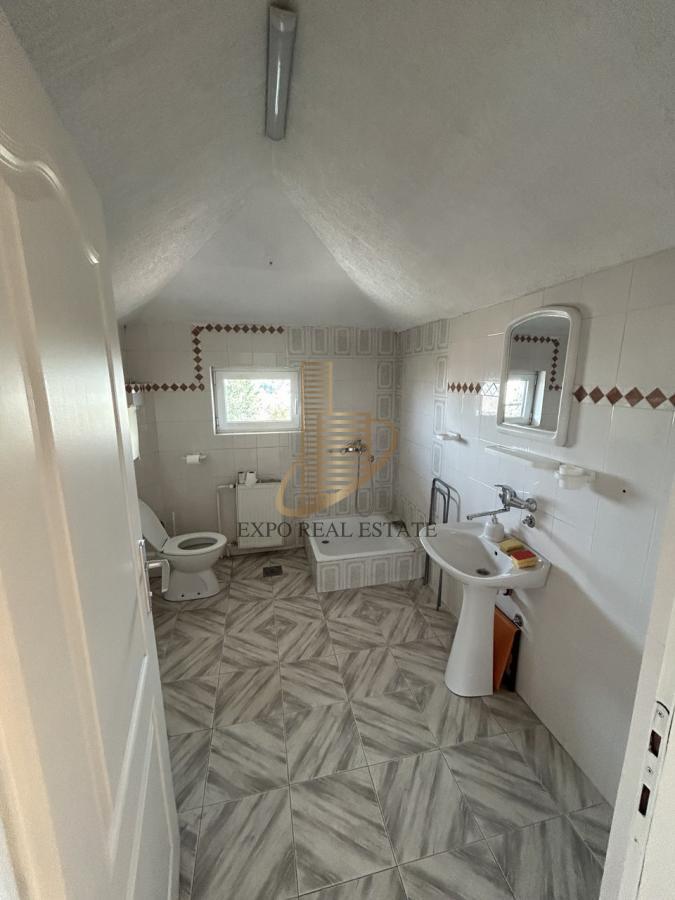 Kancelarije, 176m2 Bioskop Voždovac