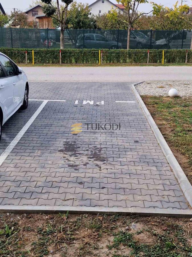 Nov, neuseljavan 1,5 stan- PREMIUM NOVOGRADNJA + parking mesto