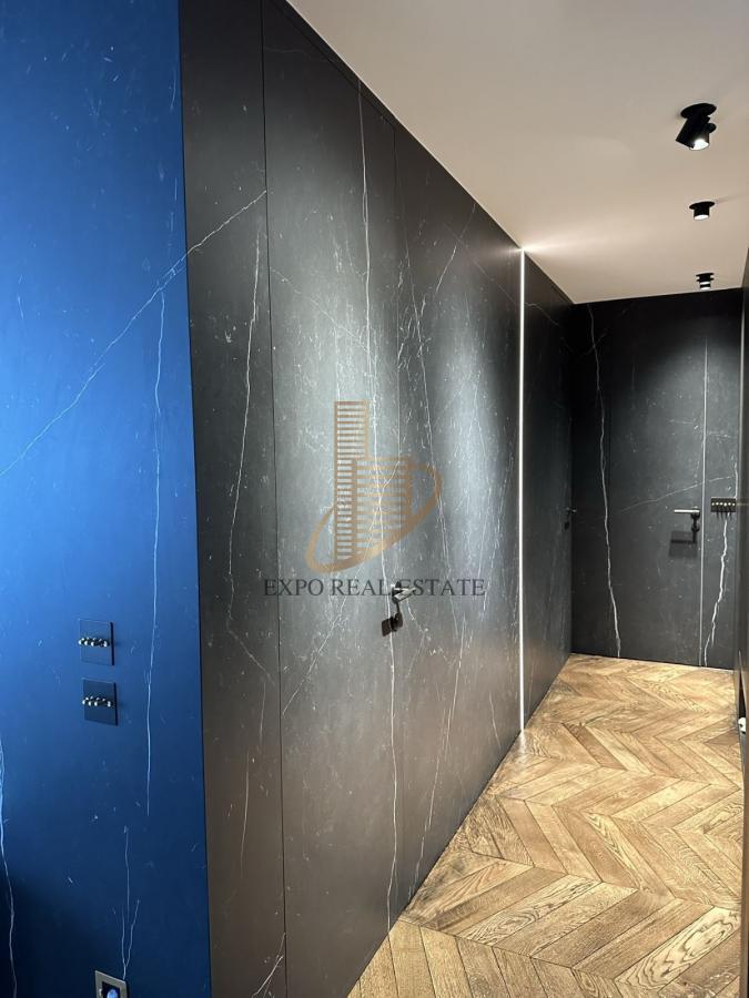 Prodaja 3,0 stan od 66m2 Palata Cvijićeva