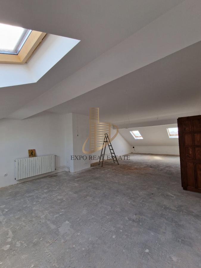 Kuća za prodaju 334m2 - Južni Telep