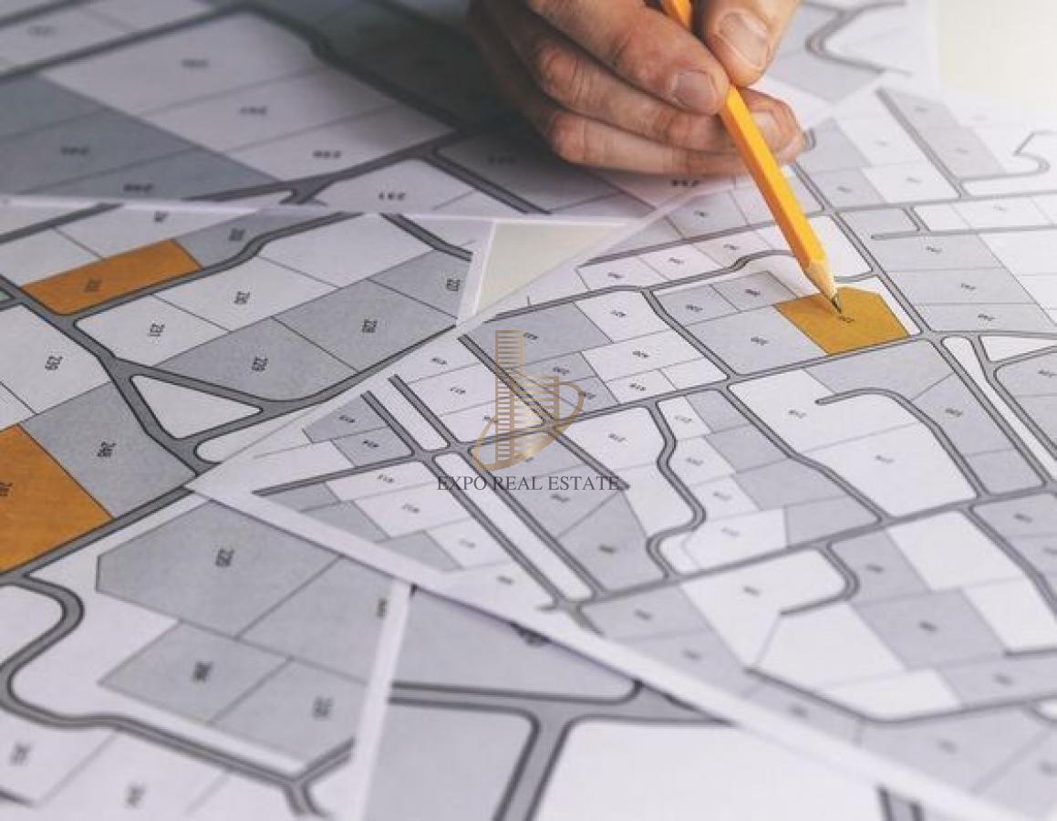 Plac od 16035m2,gradjevinska zona Bečej