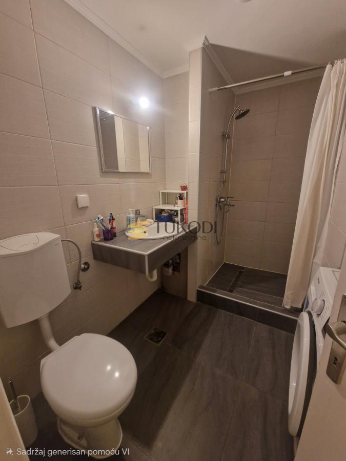 Moderan i renoviran stan kod bivše Juge