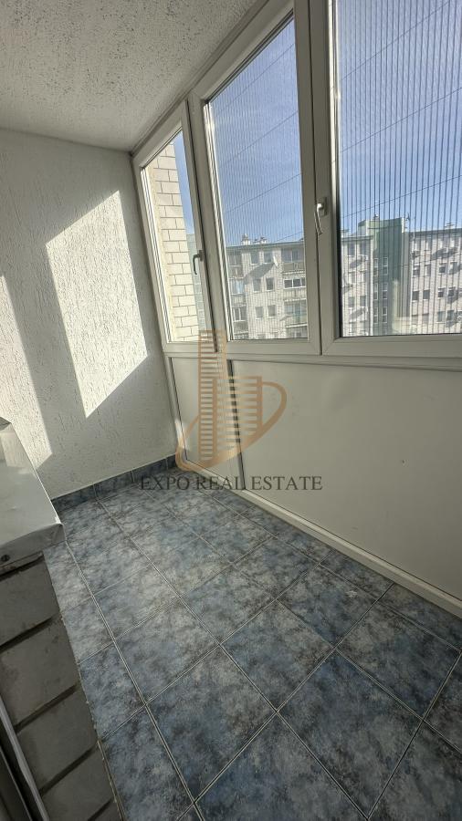 Dvoiposoban stan kod Arene, pogodan za poslovni prostor ili stanovanje