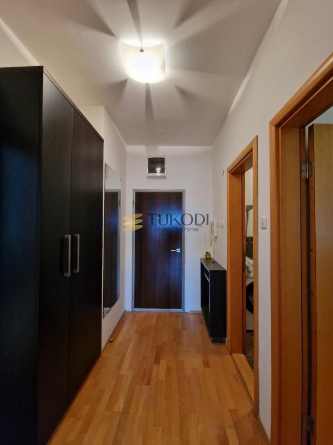 3,0 stan od 80m2 Bul.Oslobodjenja