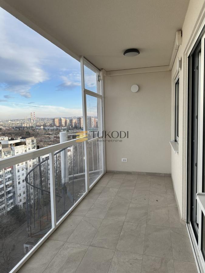 Moderan 3.0 stan kod Immo centra sa panoramskim pogledom