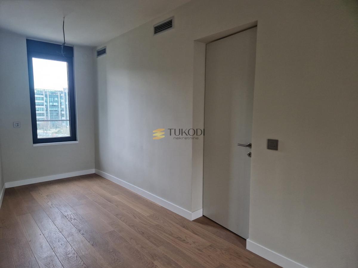 Dvosoban stan u Airport gardenu- useljiv u januaru 2026.godine