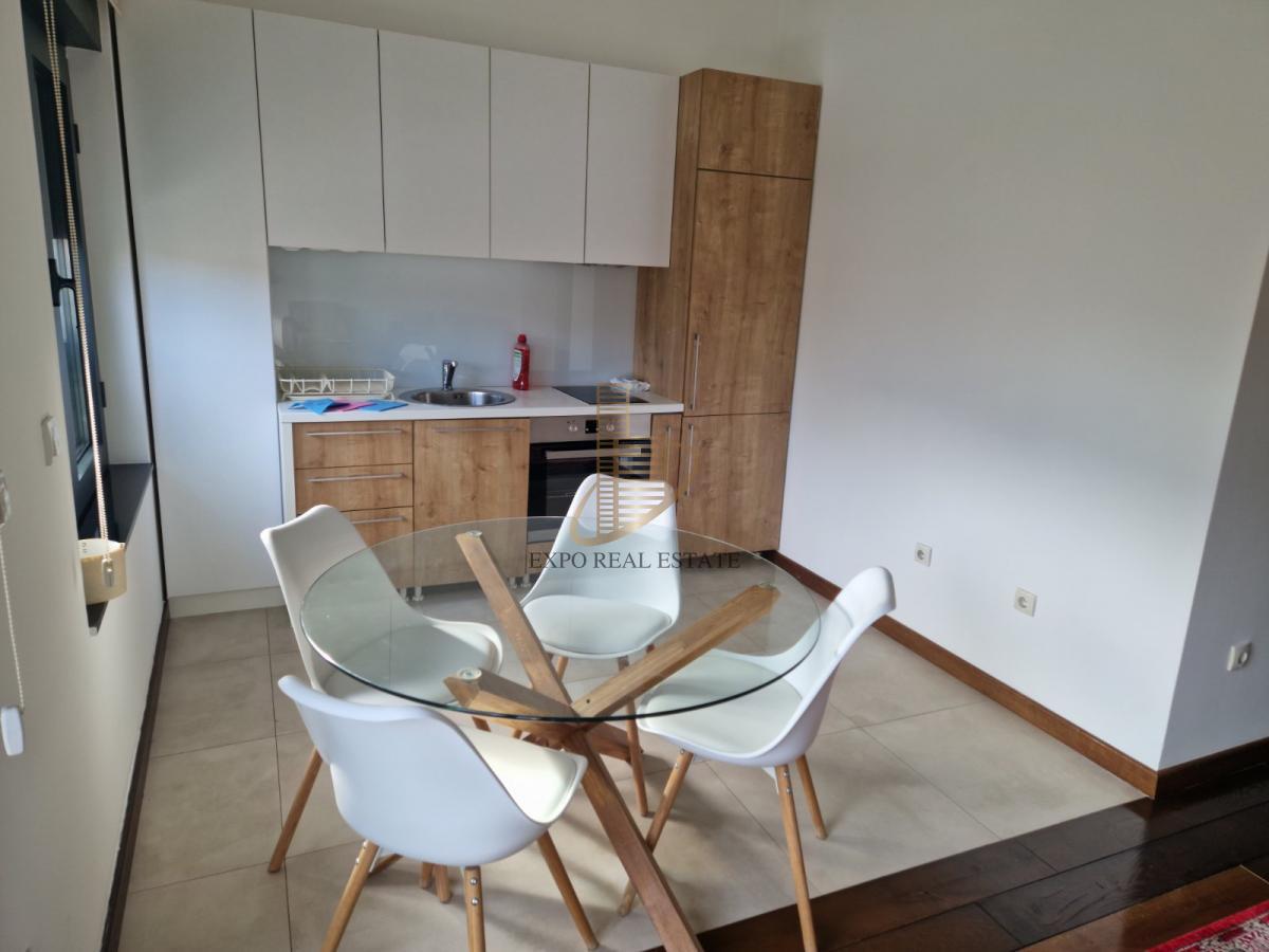 Izdavanje 3,0 stan od 80m2 sa garažnim mestom