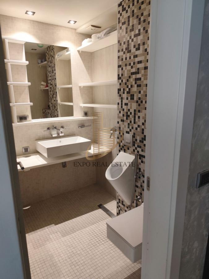 Izdavanje 4,0 stan od 120m2 Limanska pijaca