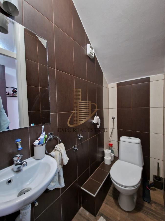 Izuzetan duplex od 120m2+60m2 terase -Nova Detelinara