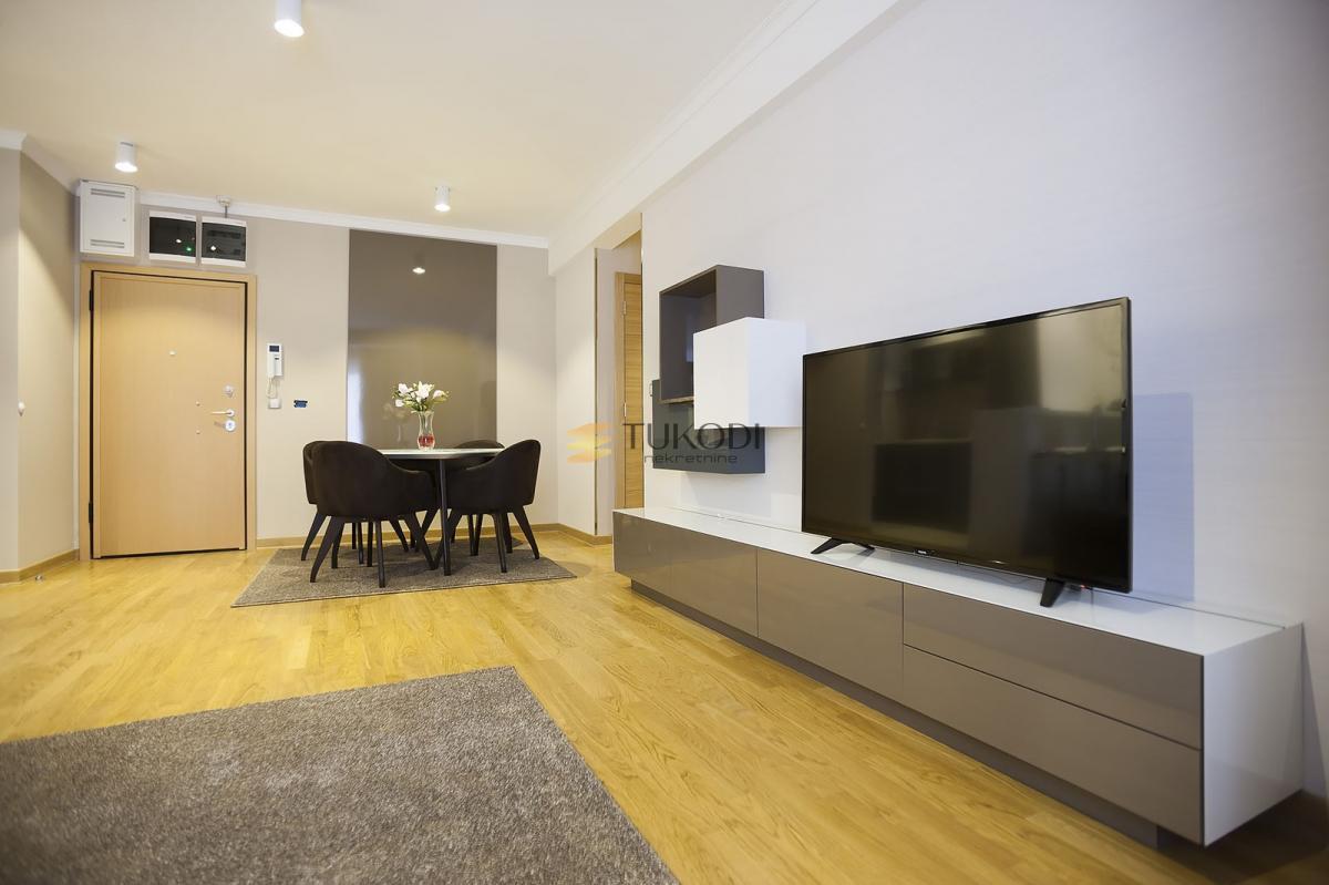 3,0 stana od 75m2 kod Hrama