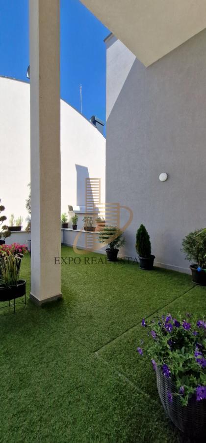 Za prodaju 4,0 stan od 145m2 - Telep