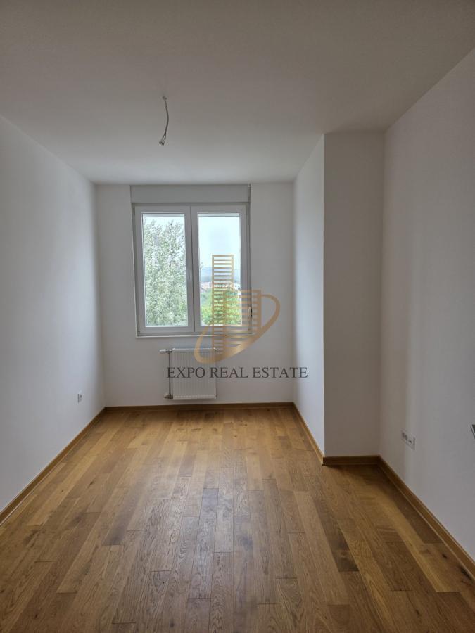 Prodaja 4,0 stan od 92,5m2 Telep