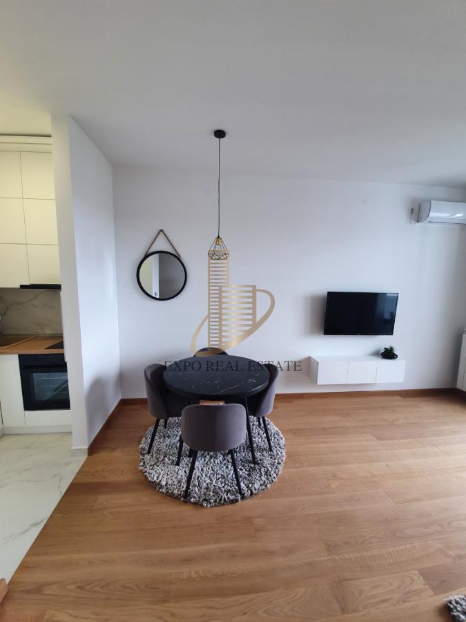 Izdavanje 1,5 stan od 44m2 Bulevar Evrope