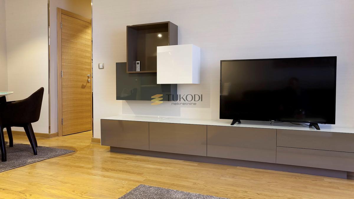 3,0 stana od 75m2 kod Hrama