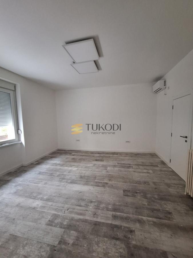 Radnička, 105m2 ,kancelarije 4,0