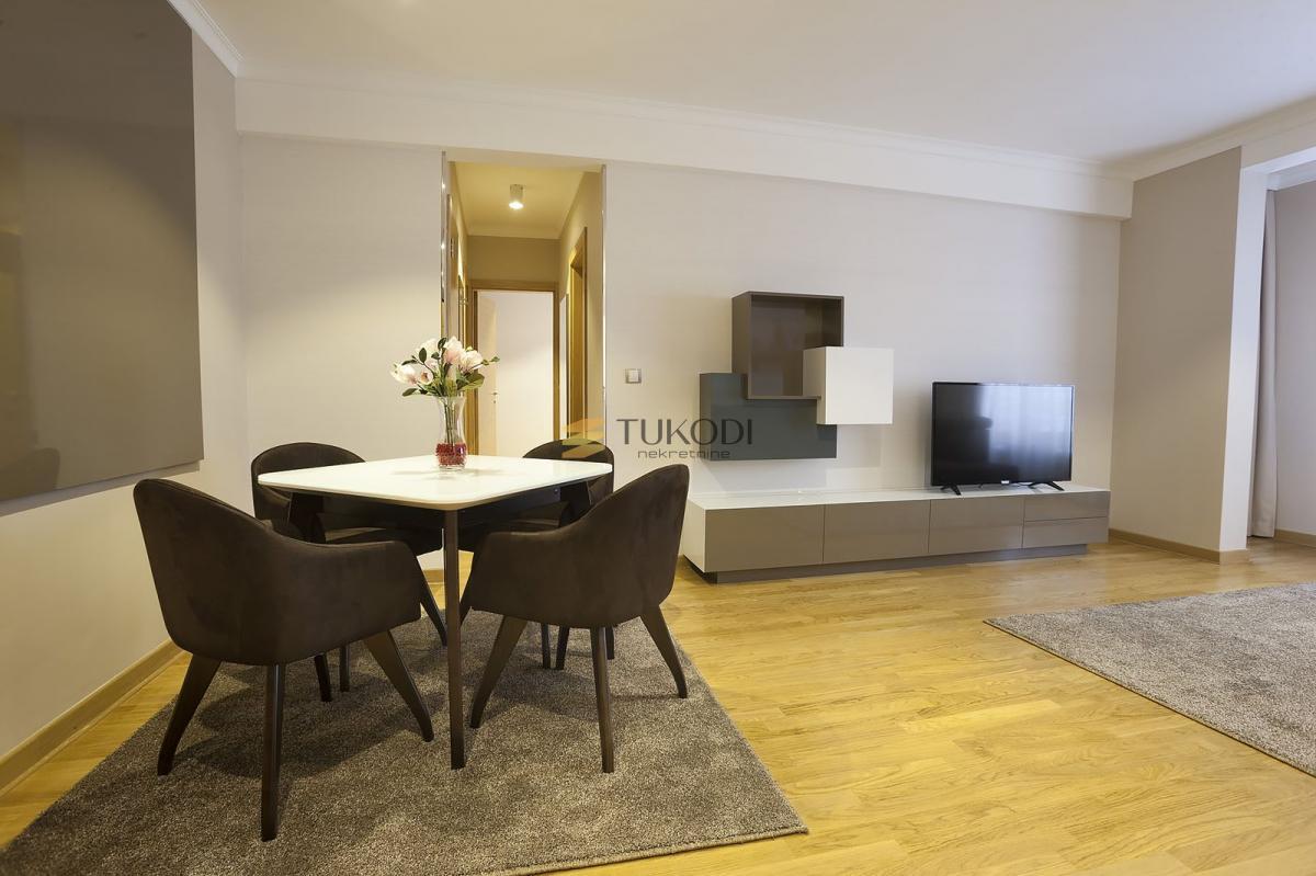 3,0 stana od 75m2 kod Hrama