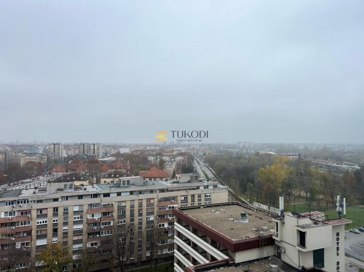 Izdavanje 1,5 stan od 38m2 Bulevar Oslobođenja