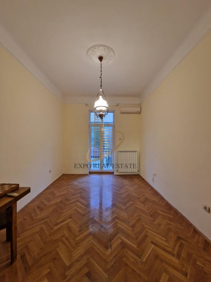 Izdavanje 5,0 stan za poslovnu delatnost 117m2