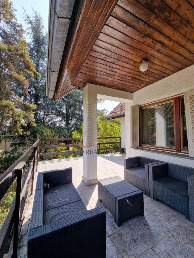 Kuća 290m2 na 10a placa - Ralja -Sopot-Popović