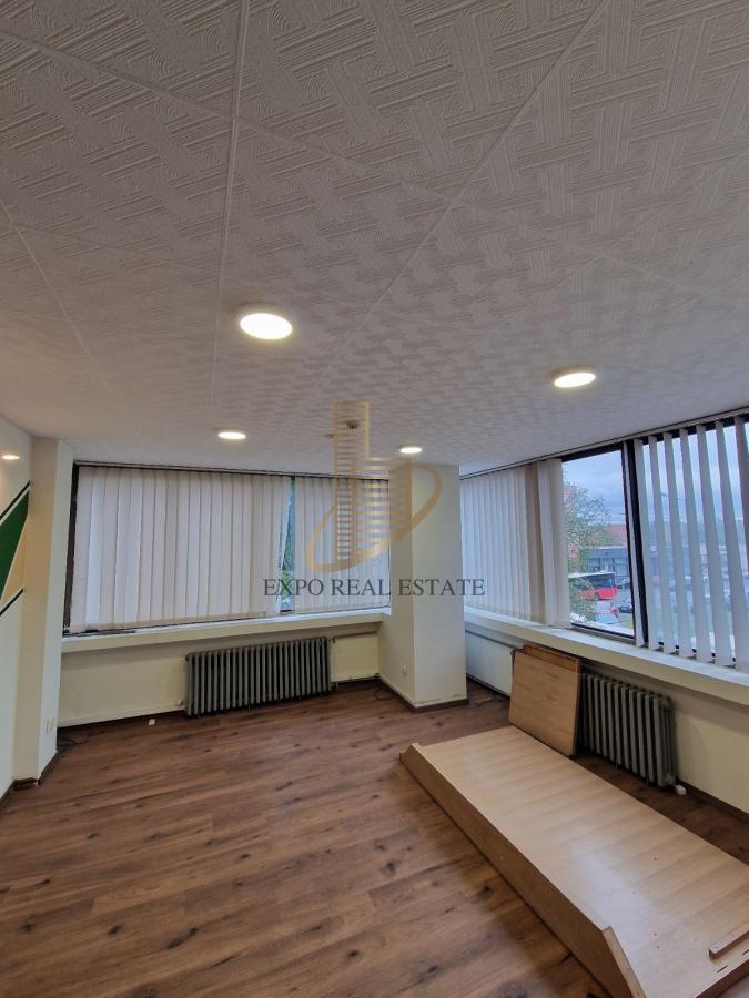 Prodaja poslovni prostor 3150 m2 Poenkareova