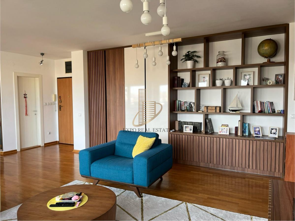 Prodaja 4,0 stan od 112m2 Maksima Gorkog