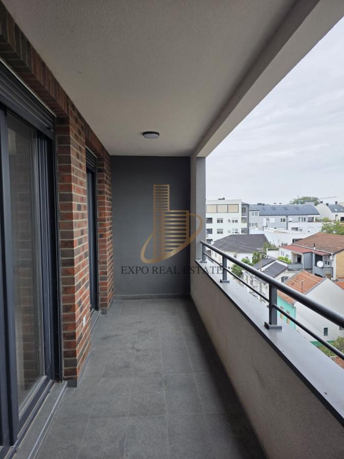 Prodaja 4,0 stan od 92,5m2 Telep