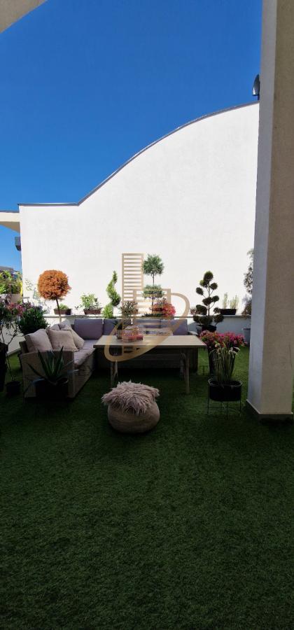 Za prodaju 4,0 stan od 145m2 - Telep