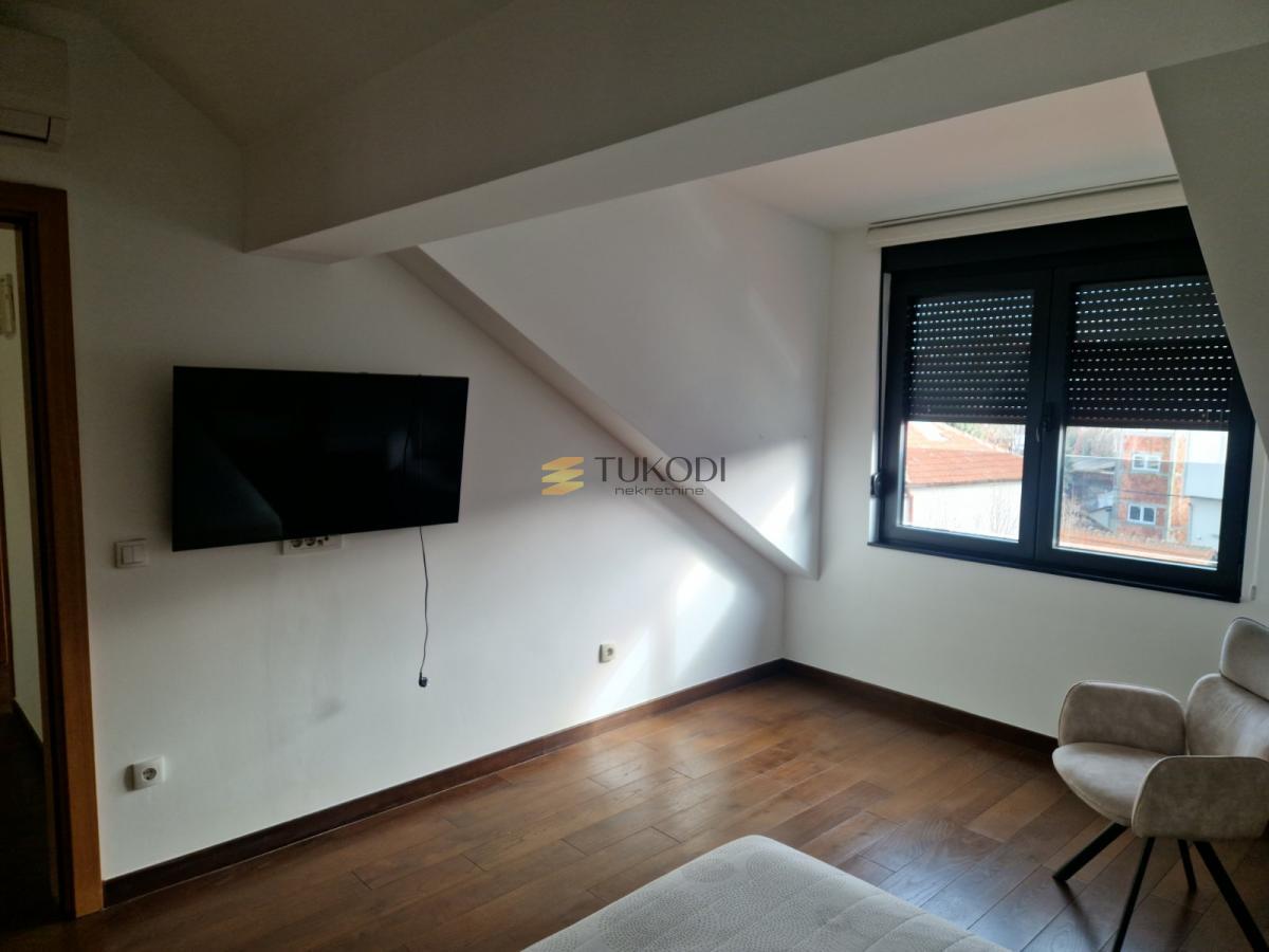 Izdavanje 3,0 stan od 80m2 sa garažnim mestom